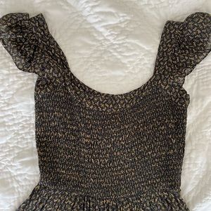 Doen dress size small